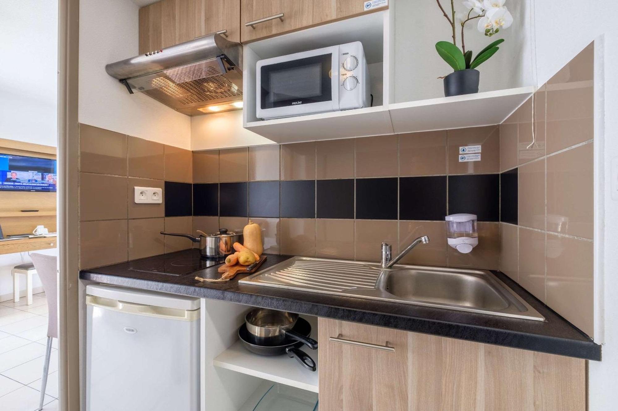 Comfort Aparthotel Antibes Le Maestria Екстериор снимка